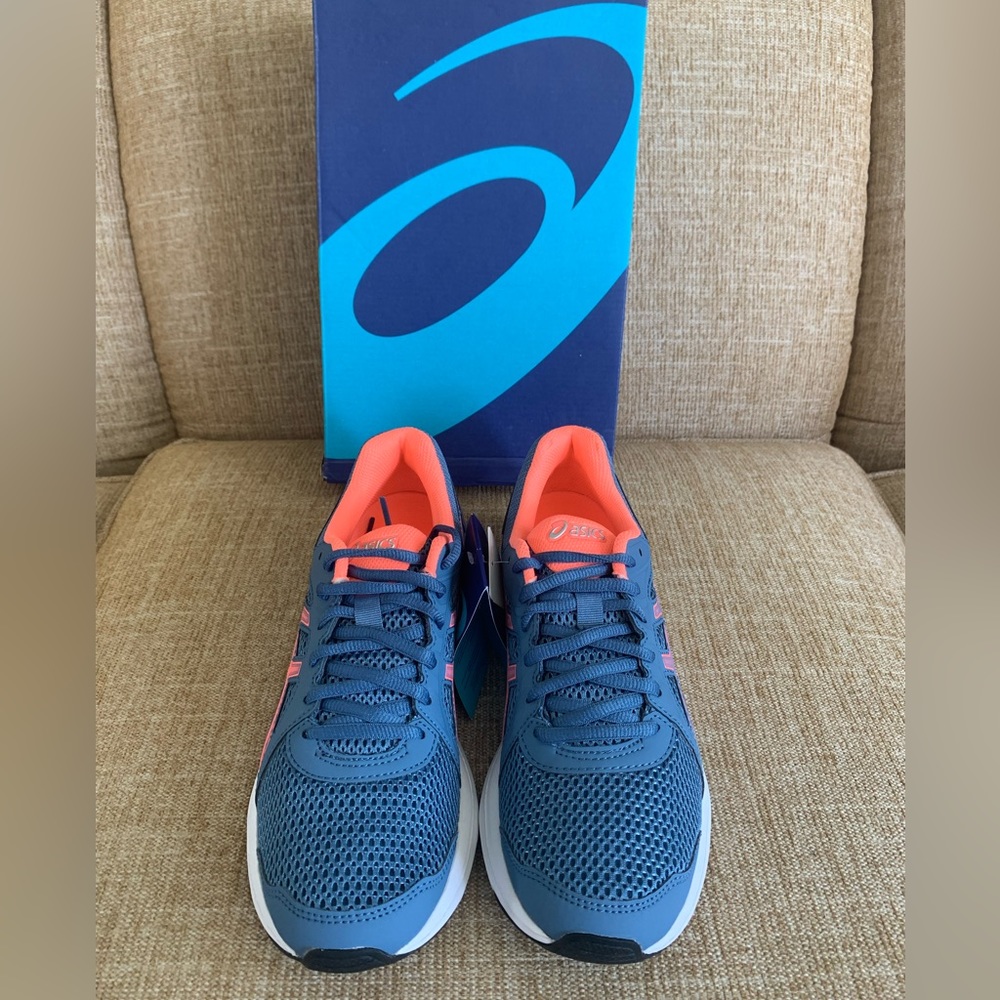 ASICS Jolt 2 Women’s Running Shoe Size 7.5